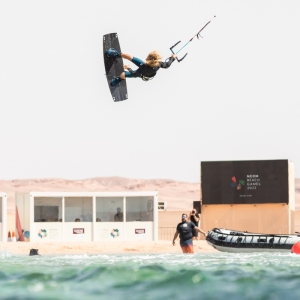 2210181145-D57A2545-Edit-romantsovaphoto