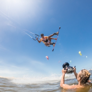 2211081653-IMG_1472-Carlos-Mario-romantsovaphoto