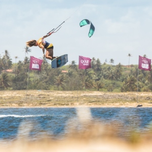 2211101534-D57A3825-Claudia-Leon-romantsovaphoto