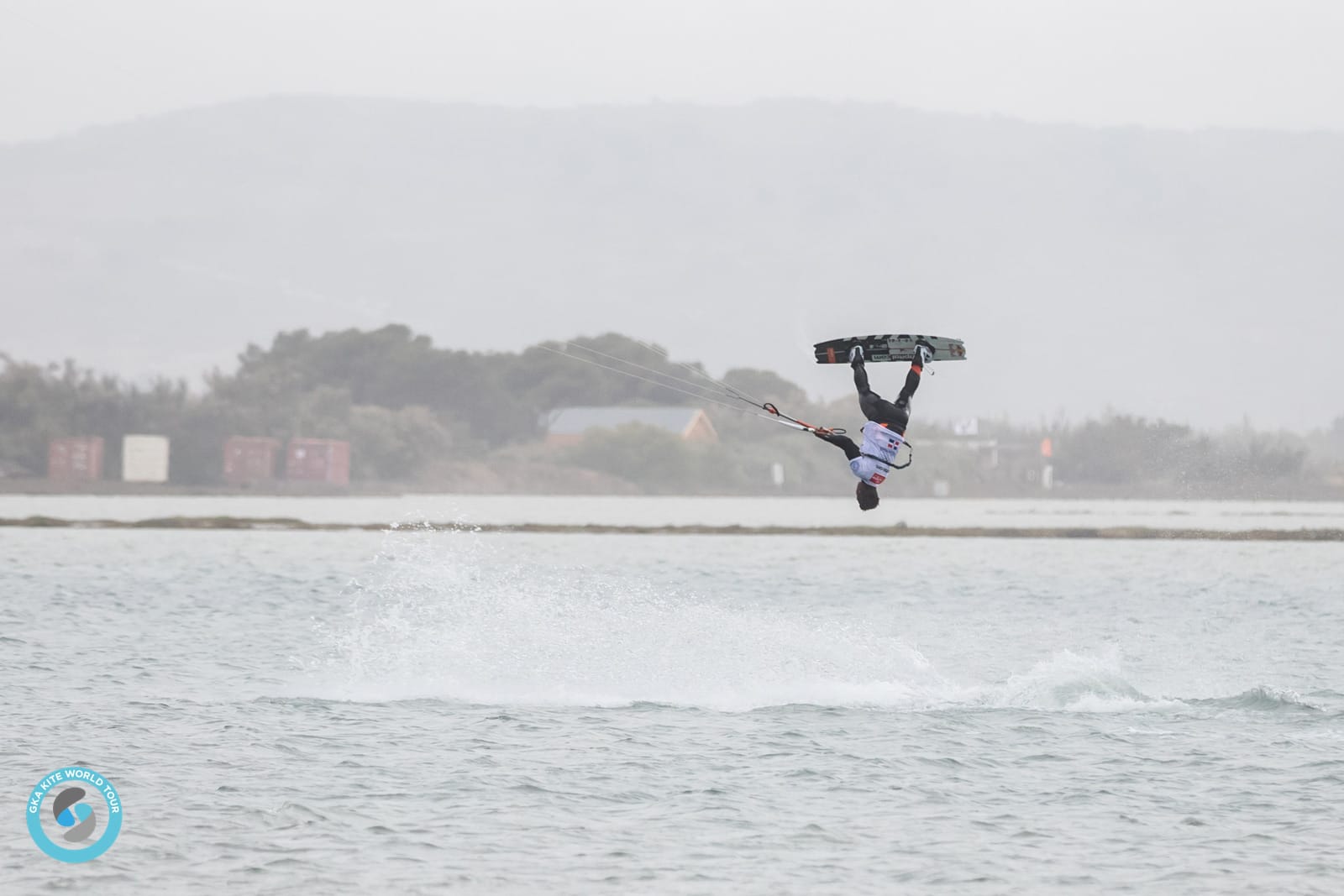 Tuesday Update – GKA Leucate – Wind Coming Round On the Lagoon