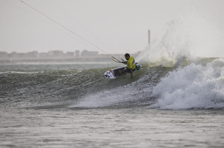 Image for Athletes throw down gauntlet in Dakhla