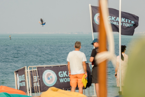 Battle for Hydrofoil Big Air crown on a knife-edge