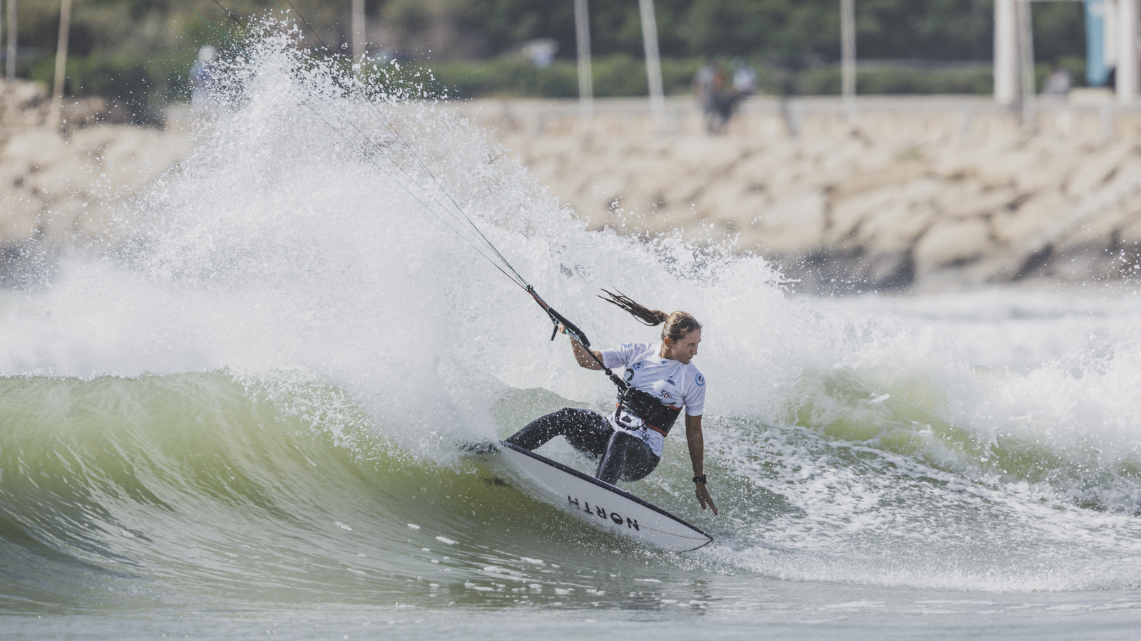 Delannoy Seals Kite-Surf World Title in Style