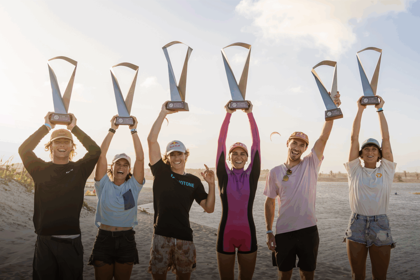 Champions Crowned in Taíba: Flügel and Kajiya Claim 2025 Freestyle Kite World Titles